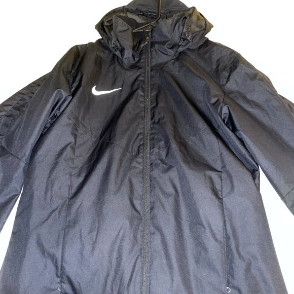 Black Nike Shield Rain Jacket - Picture 2 of 3